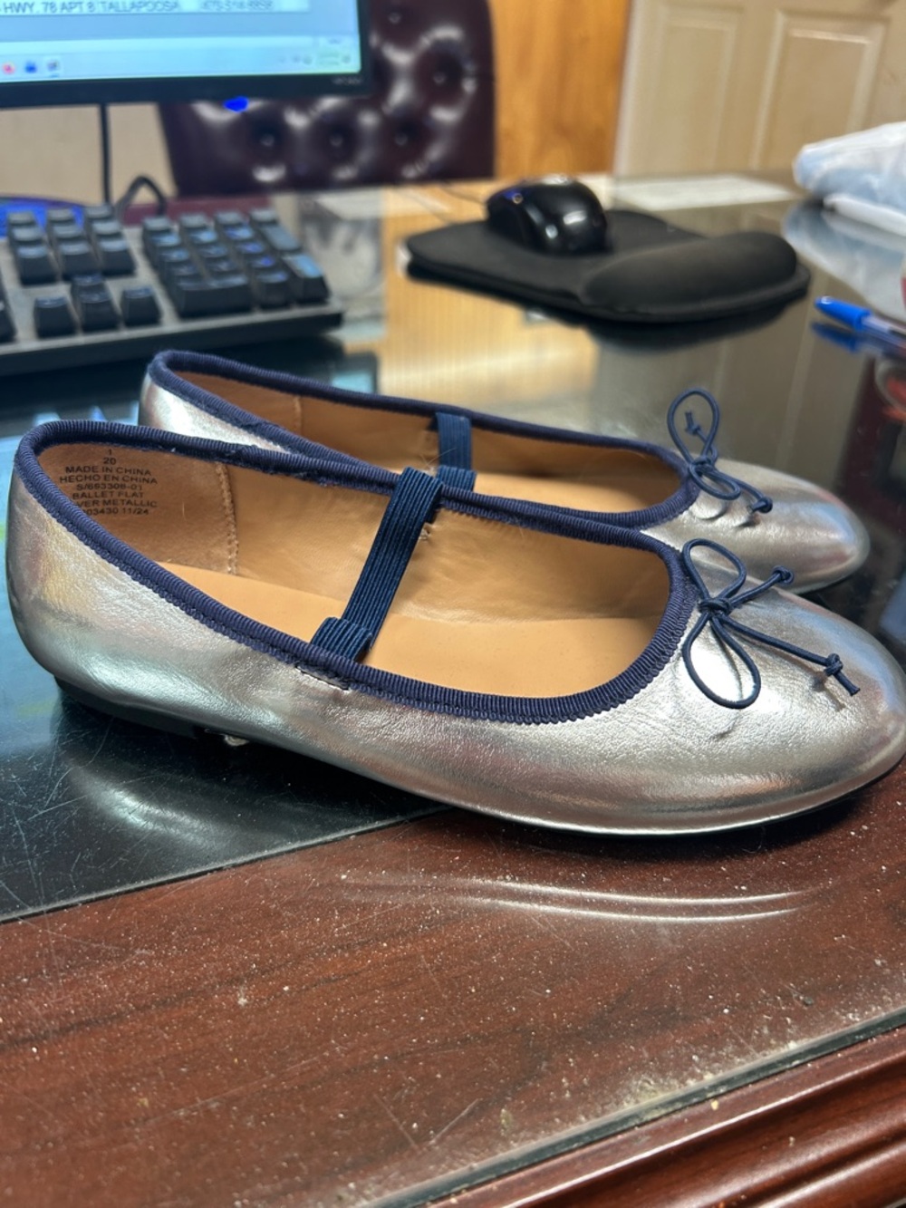 Old Navy Silver Ballet Flats with Navy Trim size 1 girls